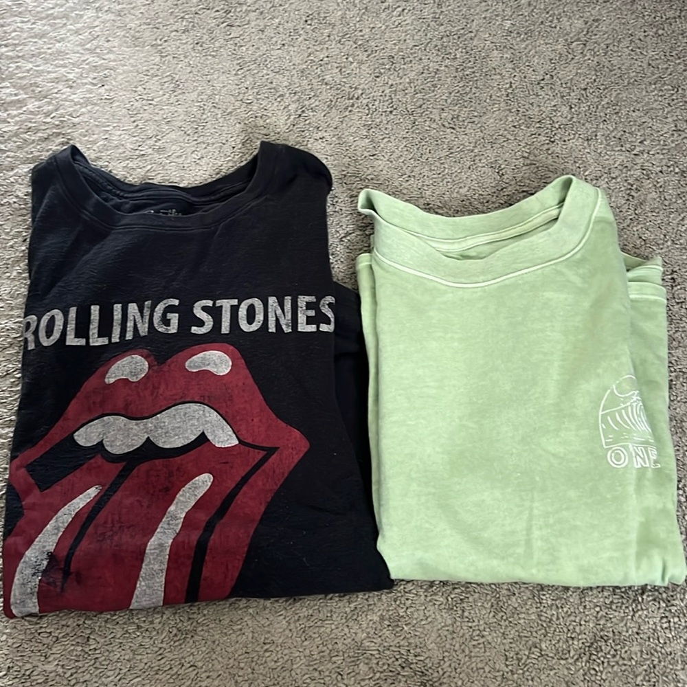 Bundle of 2 Women’s Graphic tees